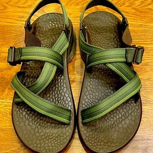 Chaco Mens Sandals Sz 11 —Model Updraft Bulloo